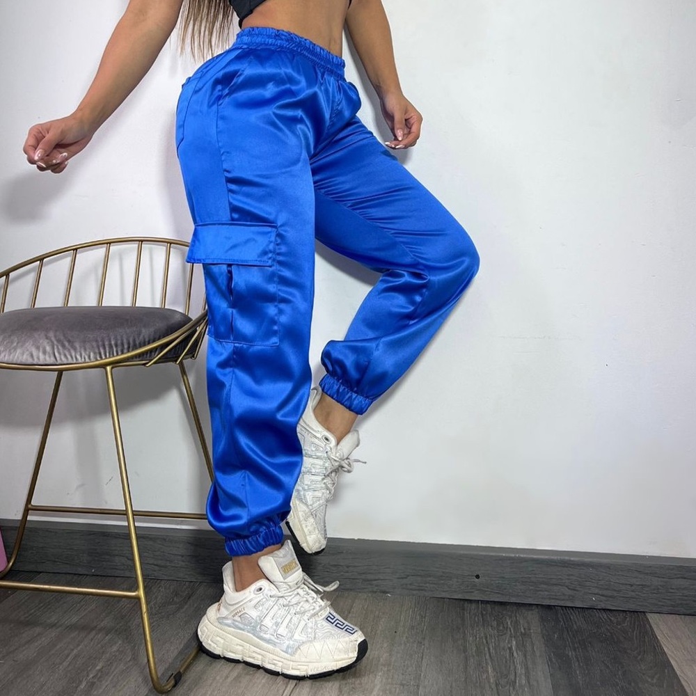 Beautiful satin jogger for size M/L